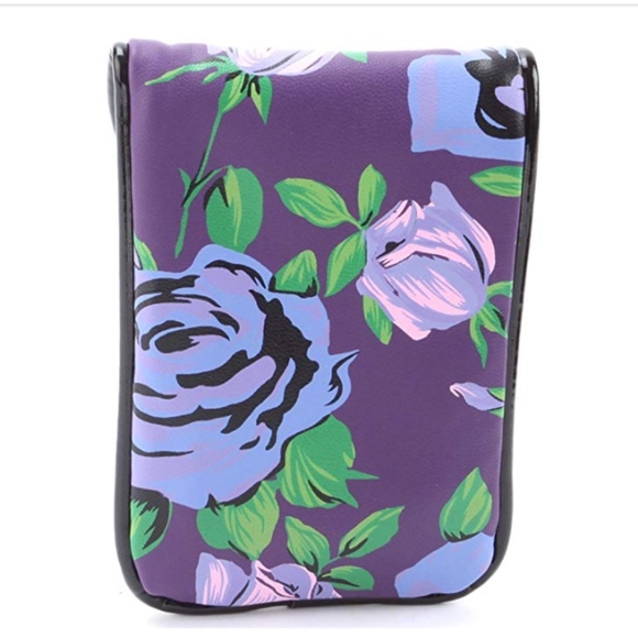 NWT Betsey Johnson Mixed Floral Pda Case - Picture 6 of 6